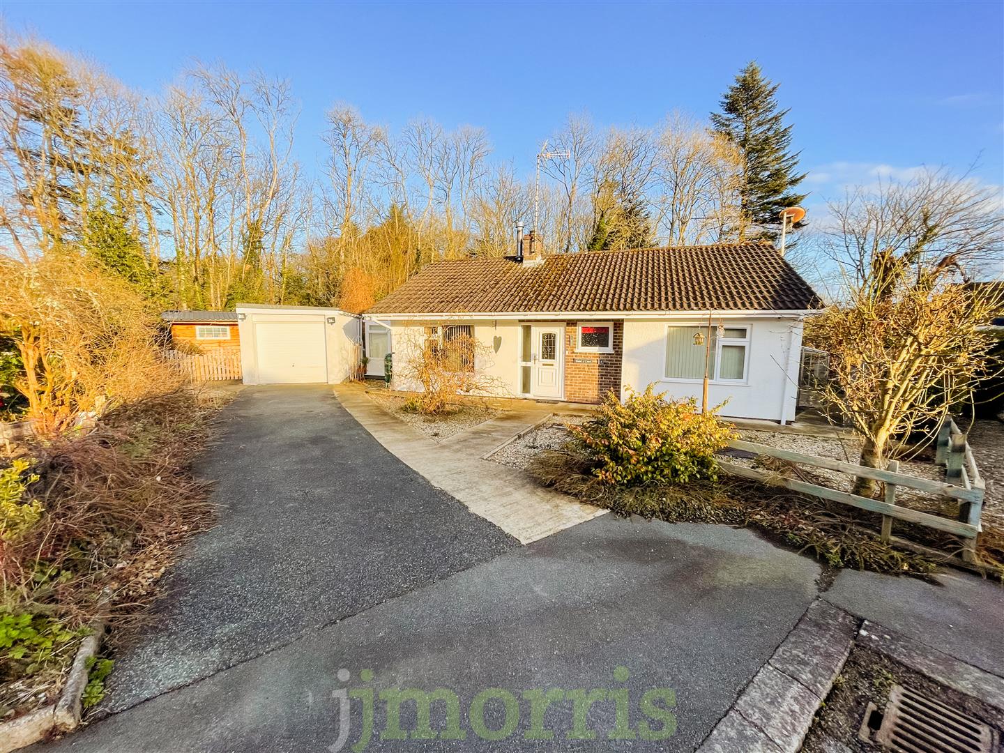 Gelliwen, Llechryd, Cardigan JJMorris